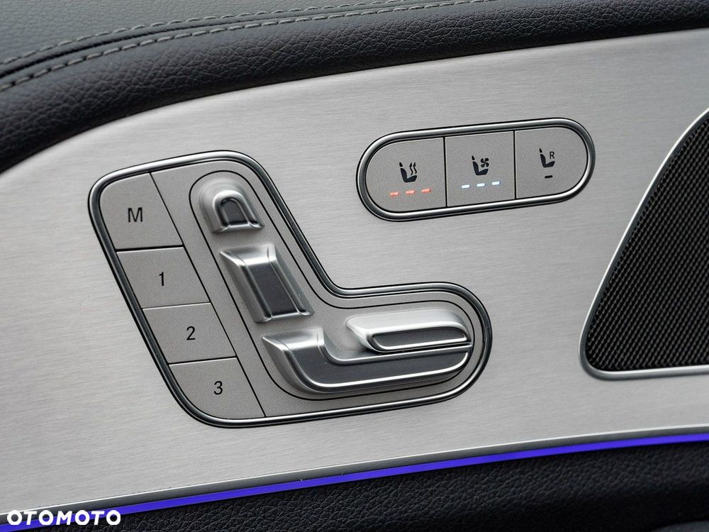 Mercedes-Benz GLE - 13