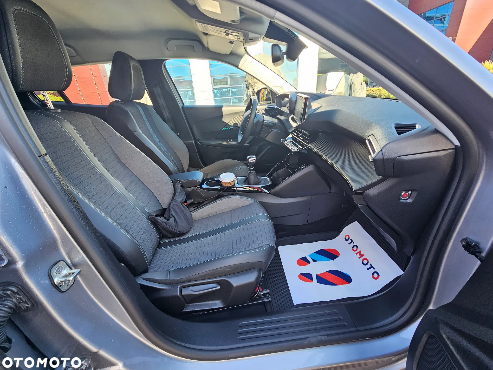 Peugeot 2008 1.2 PureTech Allure Pack S&S - 30