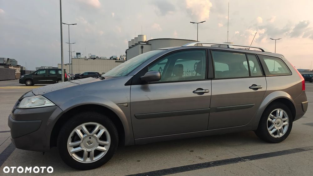 Renault Megane 1.6 Privilege - 2