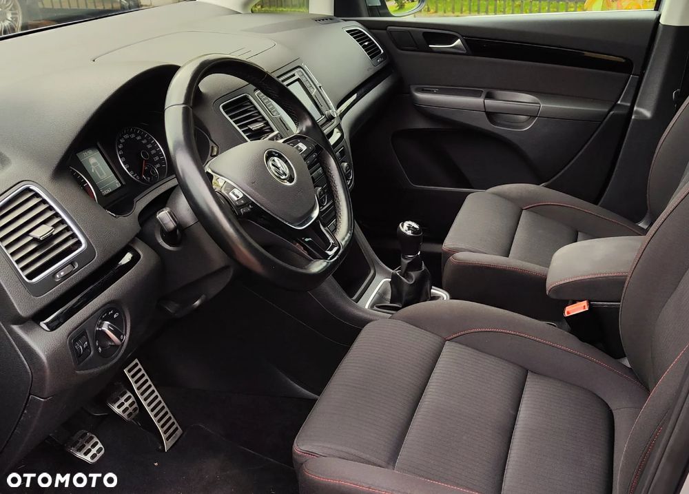 Volkswagen Sharan 2.0 TDI (BlueMotion Technology) Sound - 14