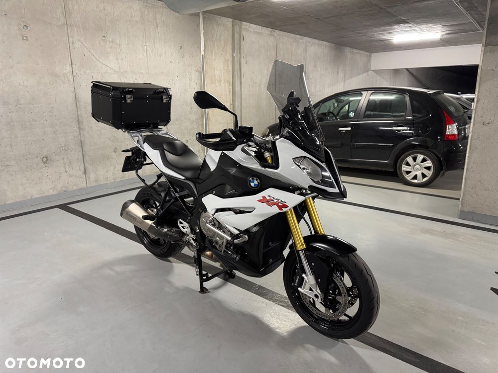 BMW XR - 1