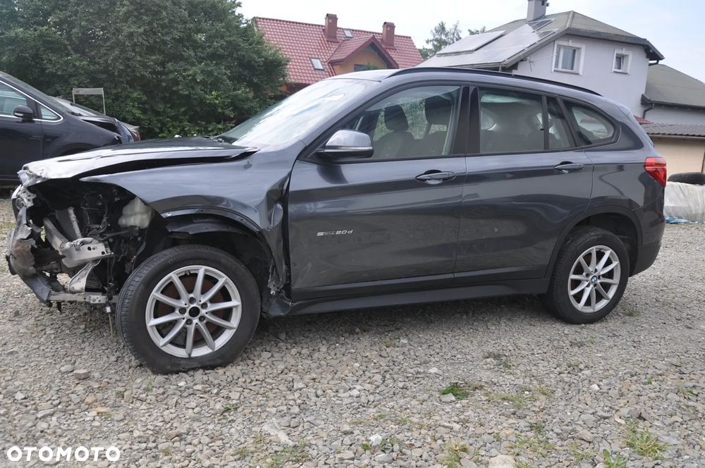 BMW X1 - 11