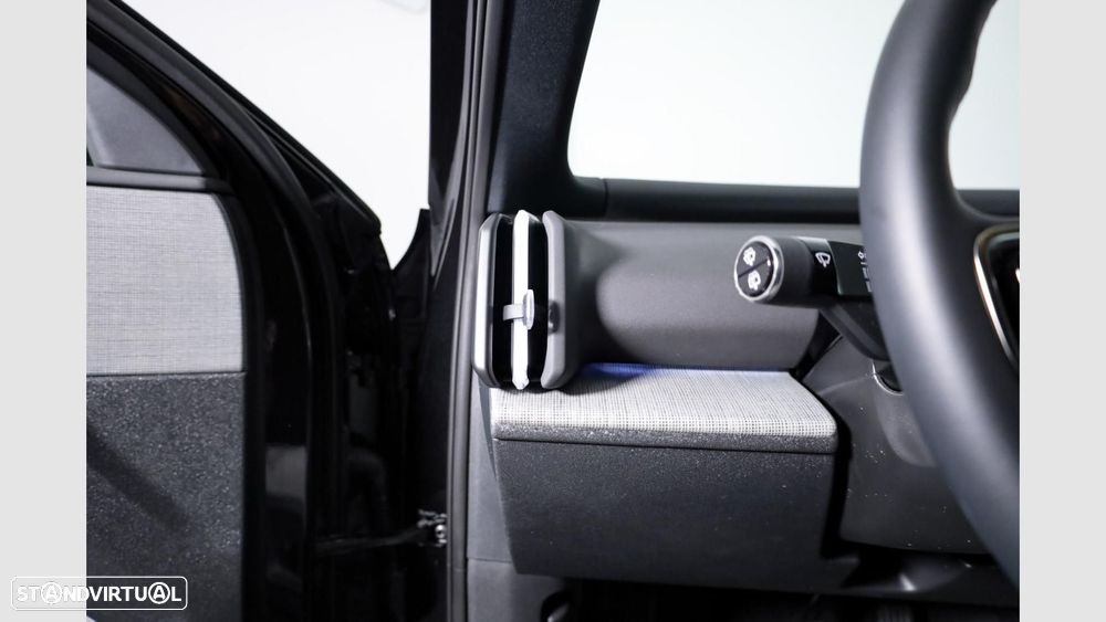 Volvo EX 30 69 kWh Single Motor Extended Range Ultra — fotografia 11