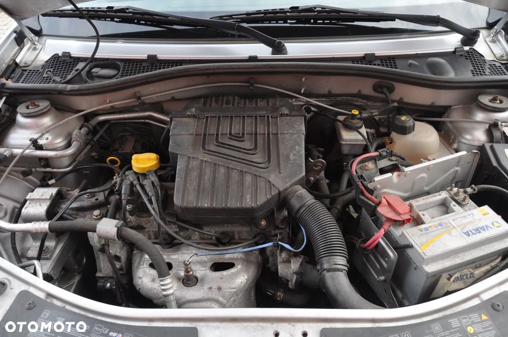 Dacia Sandero Stepway 1.6 - 23