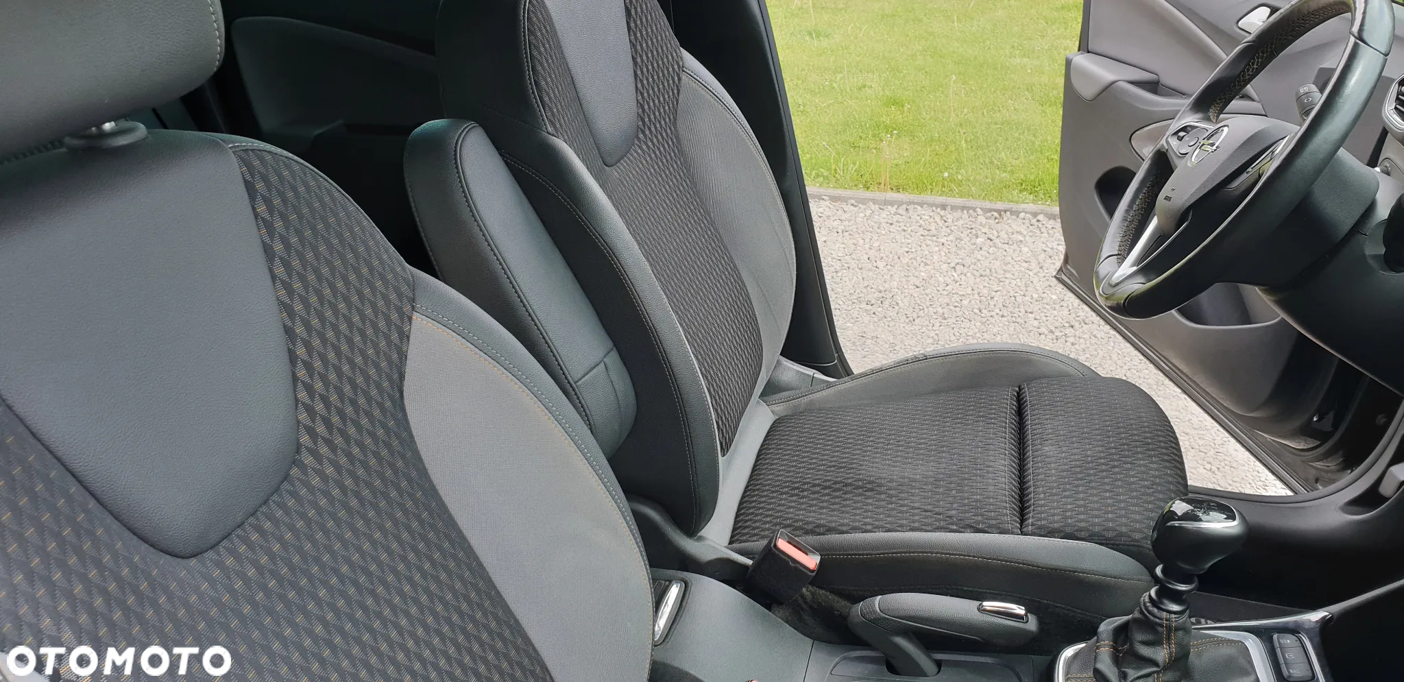 Opel Crossland X 1.2 T GPF Enjoy S&S - 15