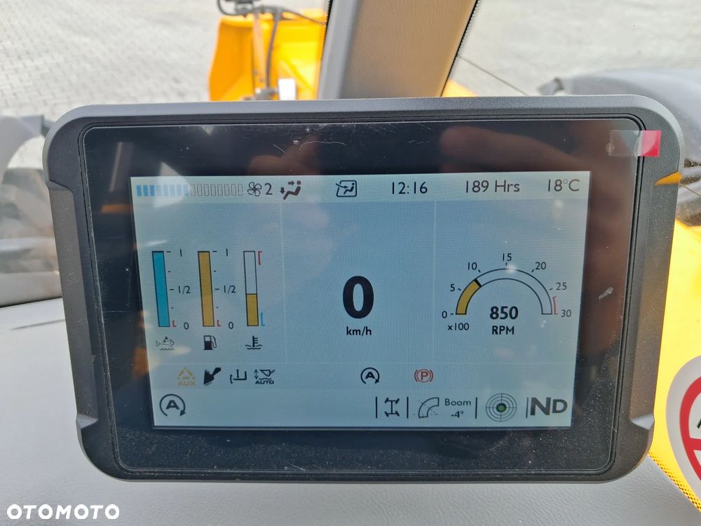 JCB 560-80 AGRI XTRA DUALTECH - 10