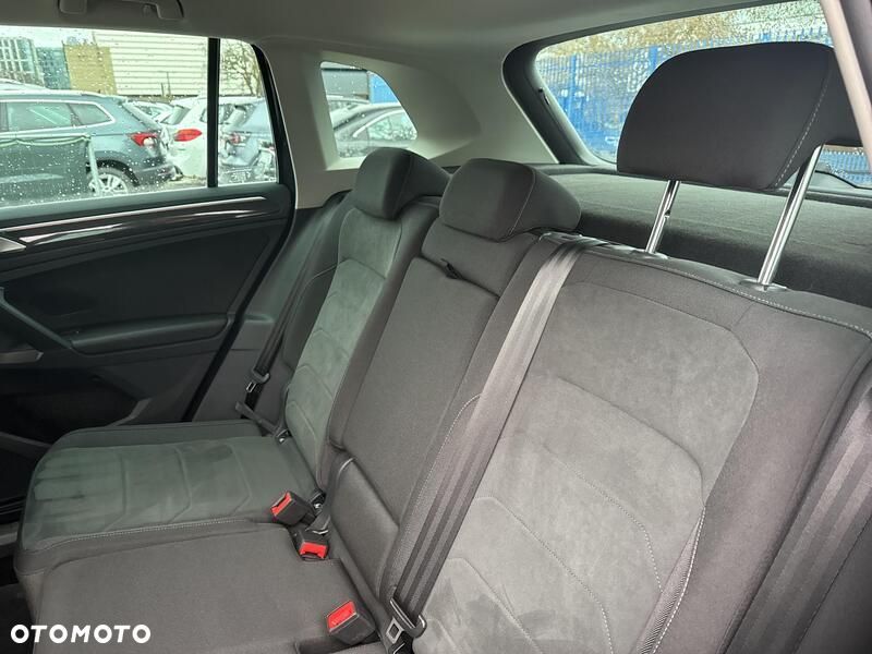 Volkswagen Tiguan 1.5 TSI EVO Elegance DSG - 13