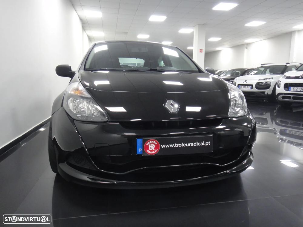 Renault Clio 2.0 16V Sport - 3