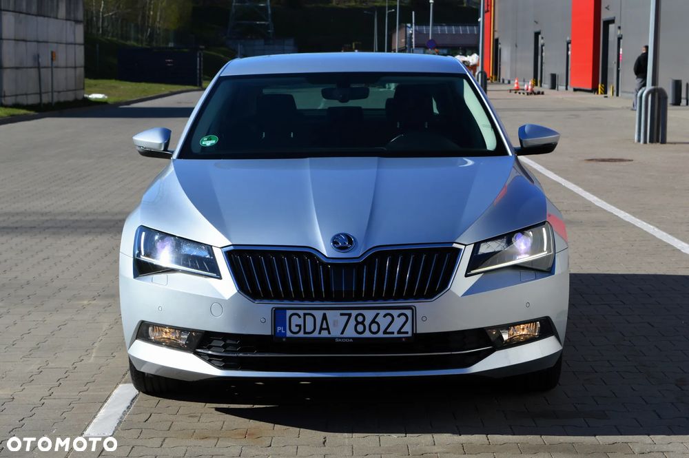 Skoda Superb 1.6 TDI GreenLine - 35