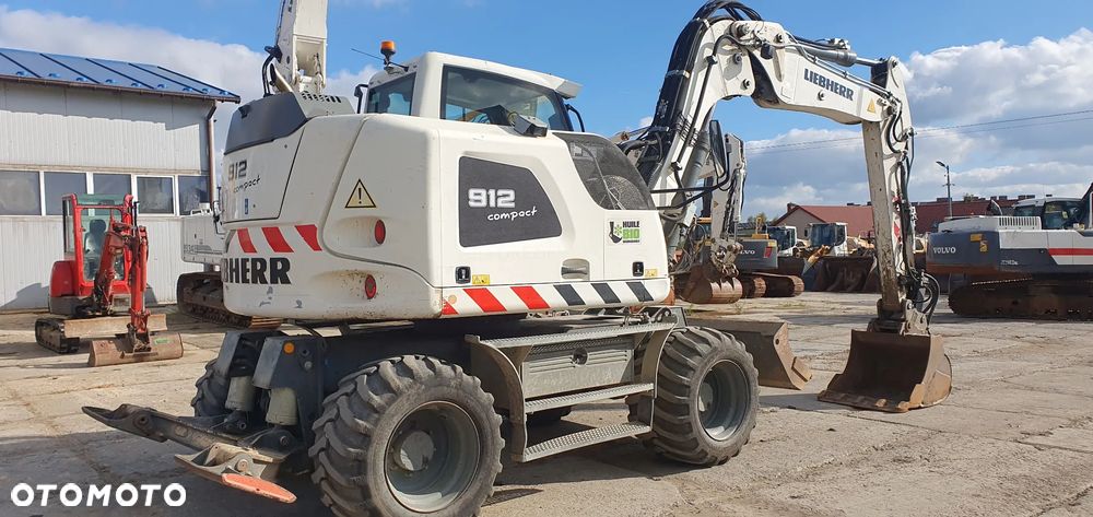 Liebherr A912 Compact - 3