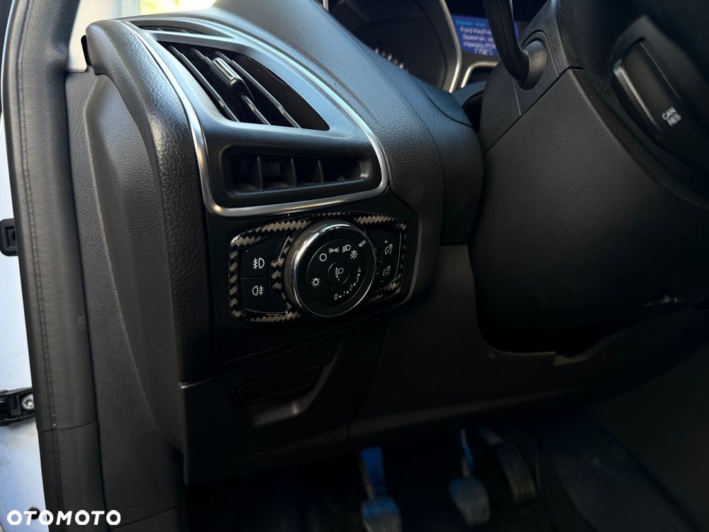Ford Focus 1.6 EcoBoost Titanium - 14