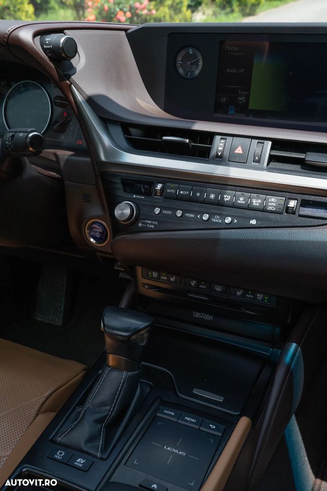 Lexus Seria ES 300h Executive - 7