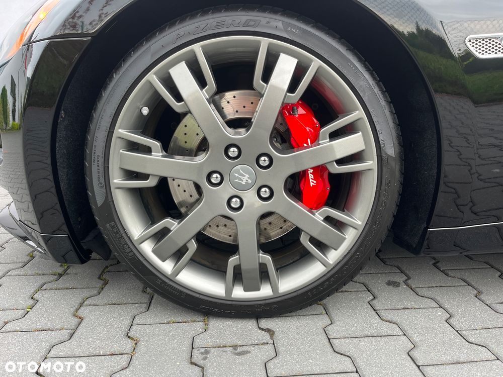 Maserati GranTurismo S Automatik - 10