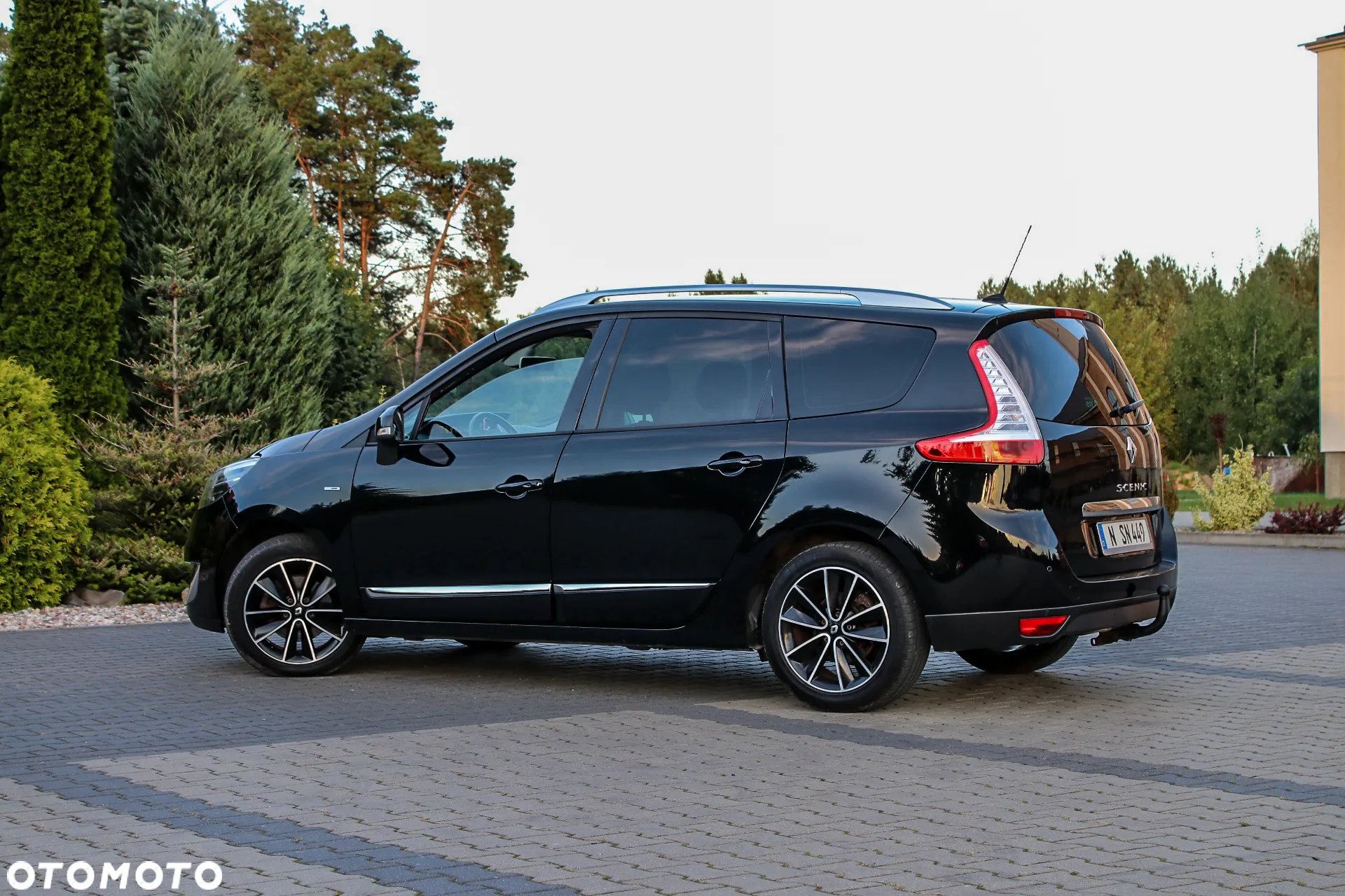 Renault Grand Scenic ENERGY TCe 115 Bose Edition - 6