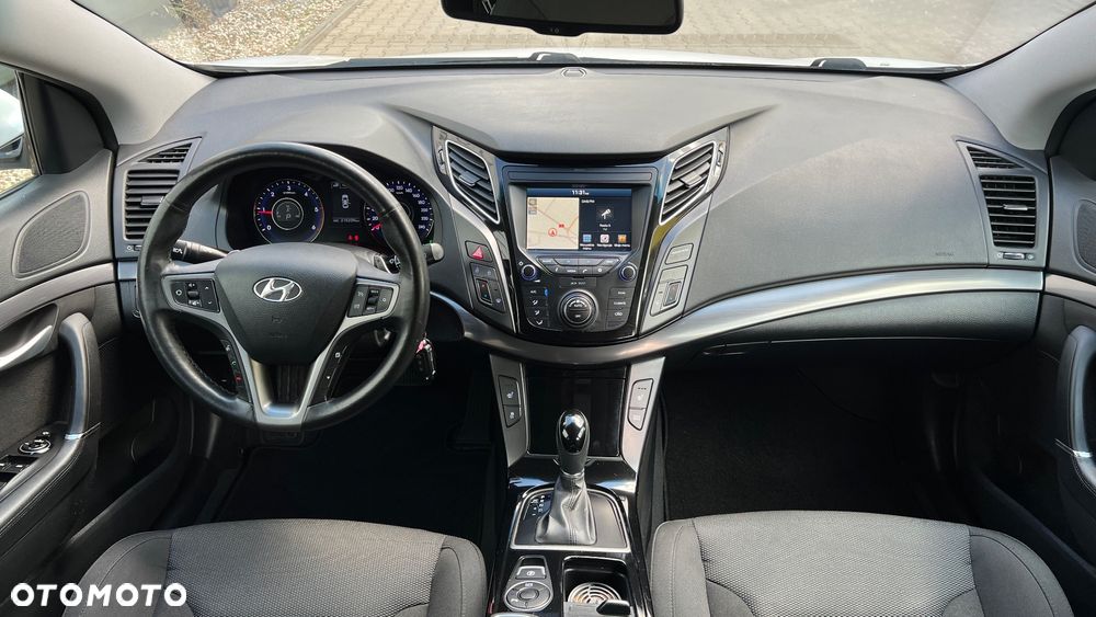 Hyundai i40 Kombi 1.7 CRDi DCT Premium - 6