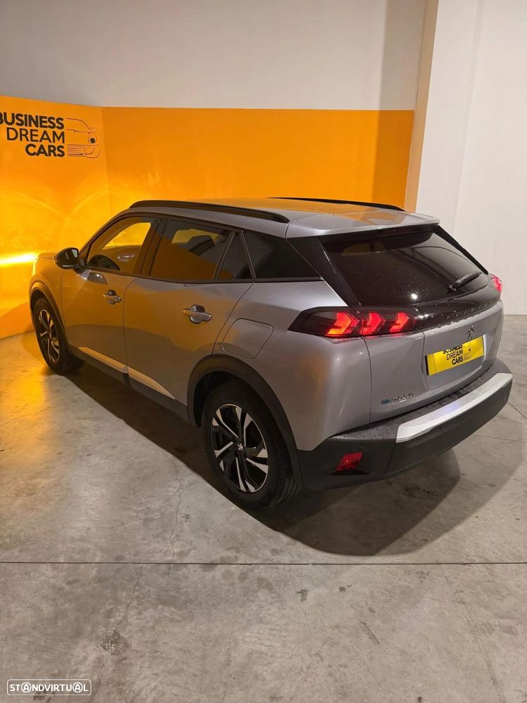 Peugeot e-2008 50 kWh Allure - 10