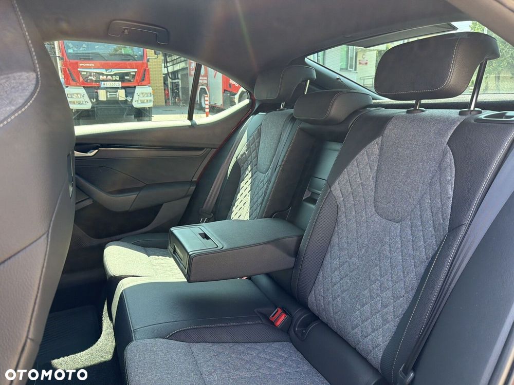 Skoda Octavia 1.5 TSI mHEV Sportline DSG - 21