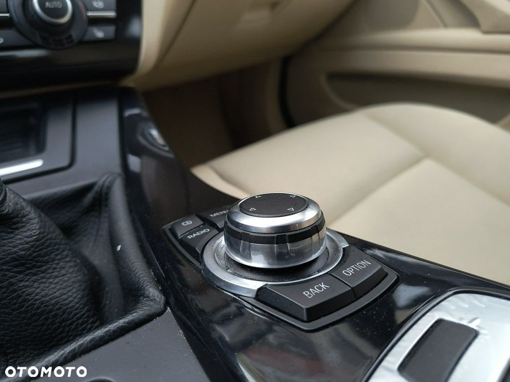 BMW Seria 5 520d - 19