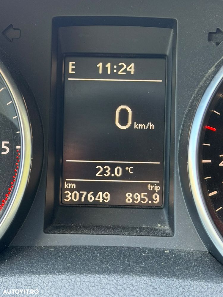 Volkswagen Golf 2.0 TDI Edition - 8