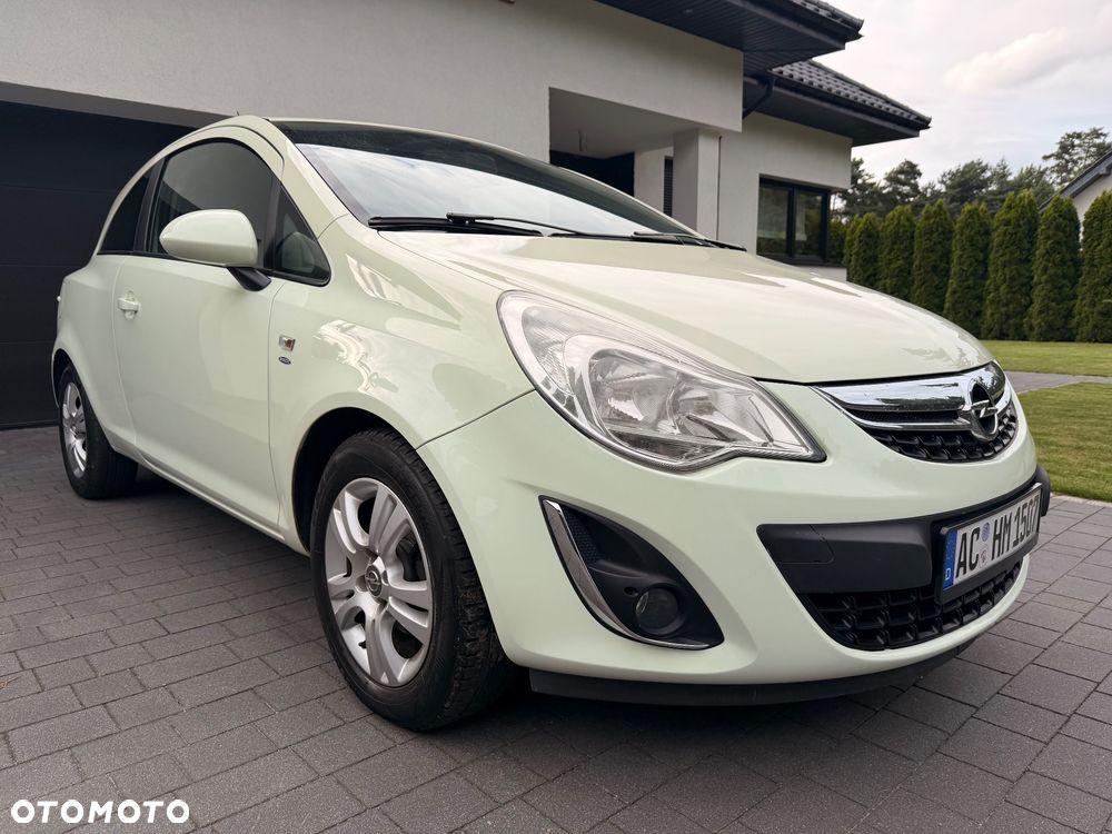 Opel Corsa - 1