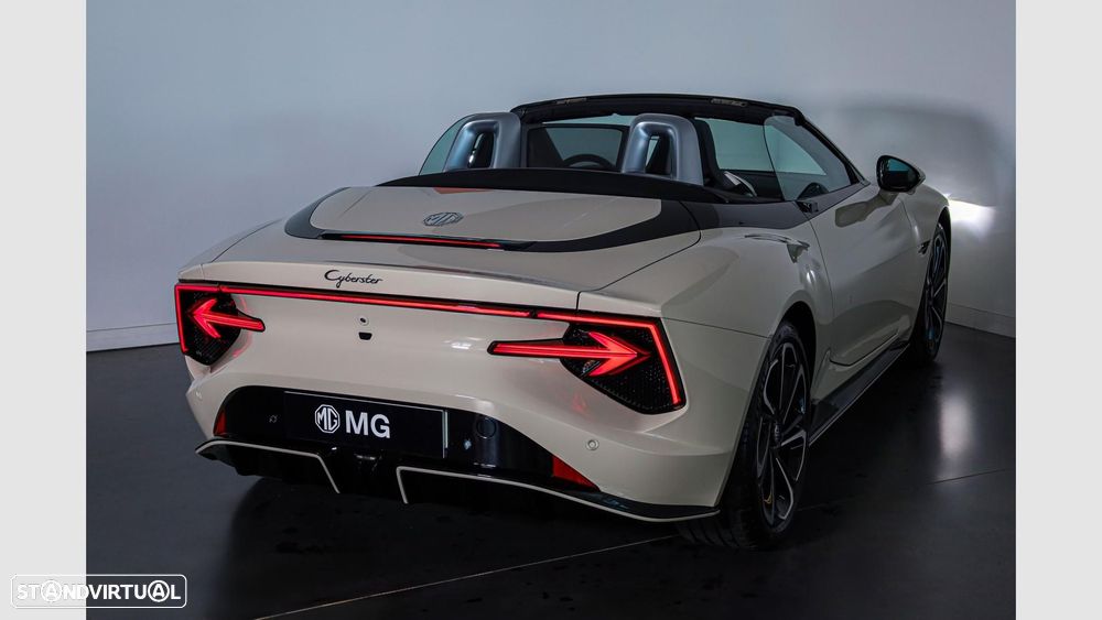 MG Cyberster 77 kWh GT - 22