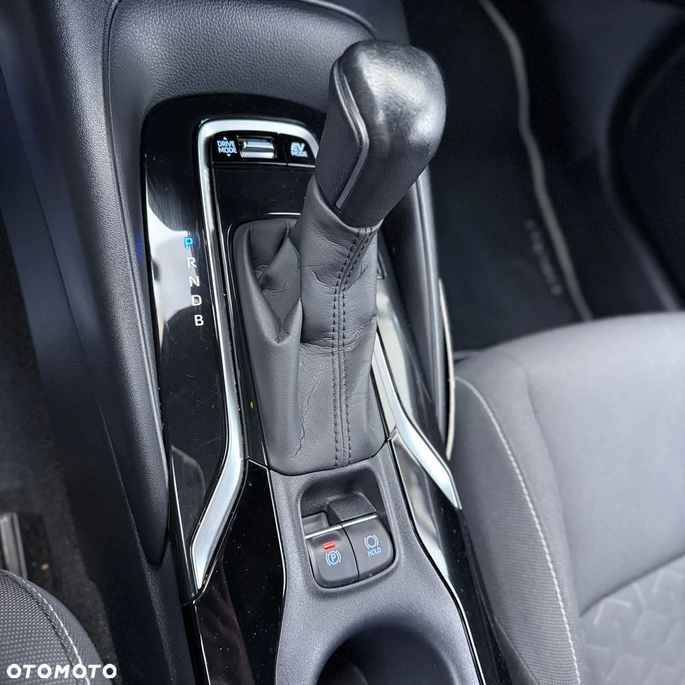 Toyota Corolla 1.8 Hybrid Comfort - 12