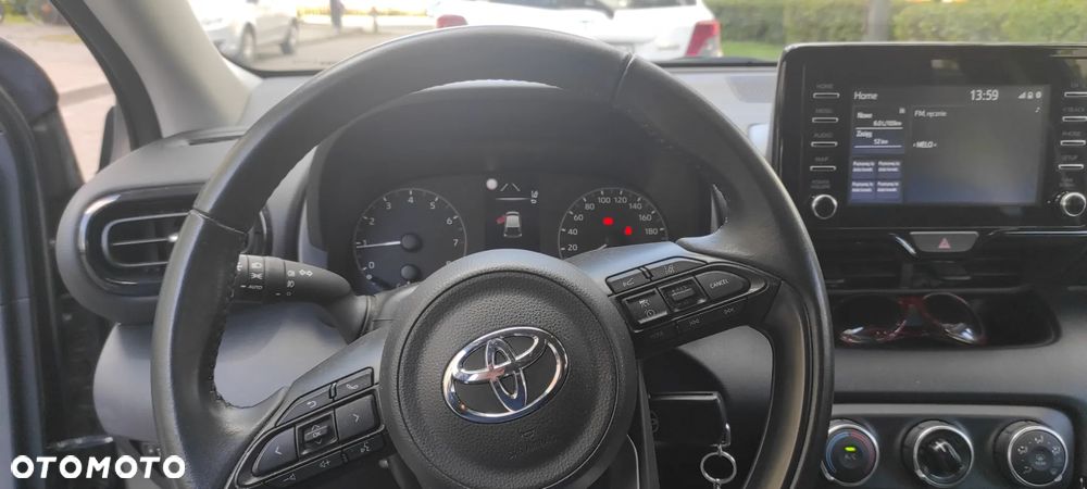 Toyota Yaris 1.5 Comfort - 6