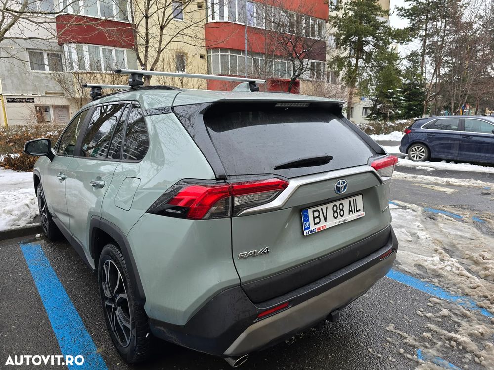 Toyota RAV4 - 4
