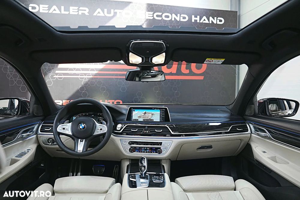 BMW Seria 7 740d xDrive MHEV - 39