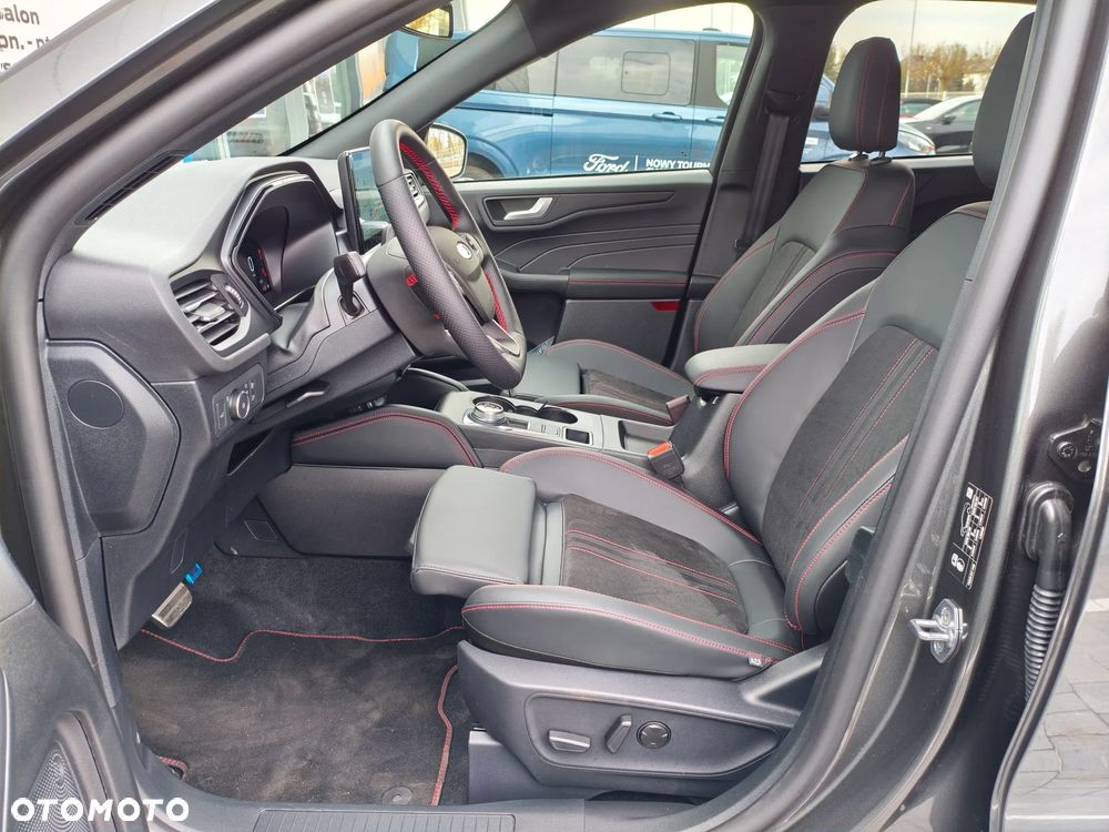 Ford Kuga 2.5 FHEV FWD ST-Line X - 24