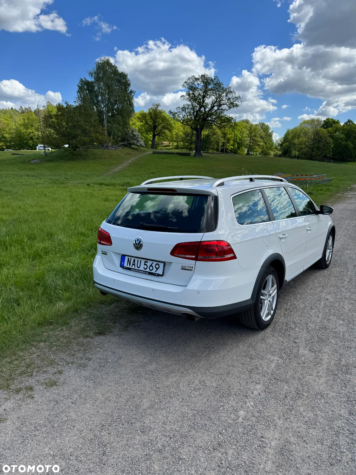 Volkswagen Passat 2.0 TDI Highline DSG - 2