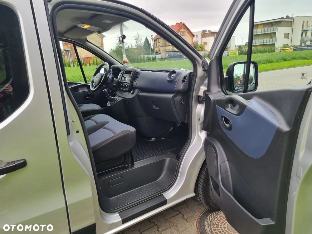 Opel Vivaro - 19