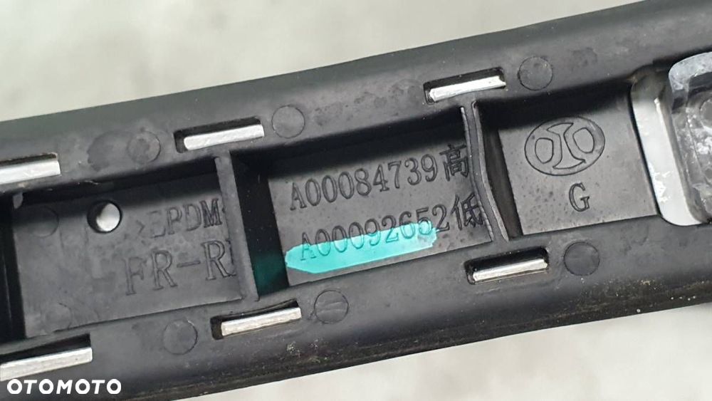 RELINGI KOMPLET LEWY PRAWY CHROM BAIC BEIJING 7 X75 - 10