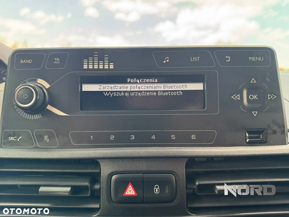 Peugeot Partner 4x4 1.5 Long Premium - 25