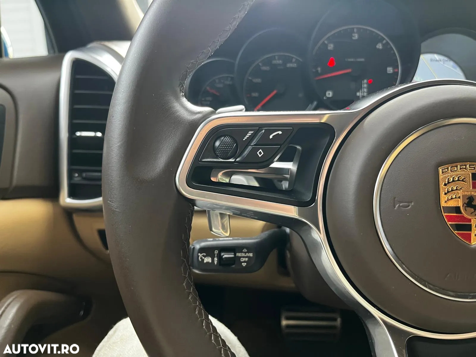 Porsche Cayenne 3.0 L - 19