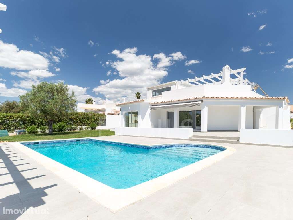 Moradia T4 com piscina em Vilamoura, Algarve - Grande imagem: 2/47