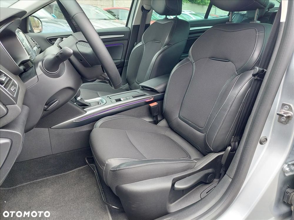 Renault Megane 1.3 TCe Intens EDC - 5