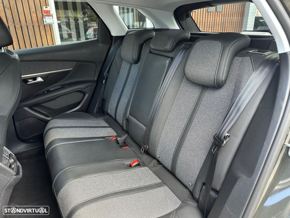 Peugeot 3008 1.5 BlueHDi Allure - 11