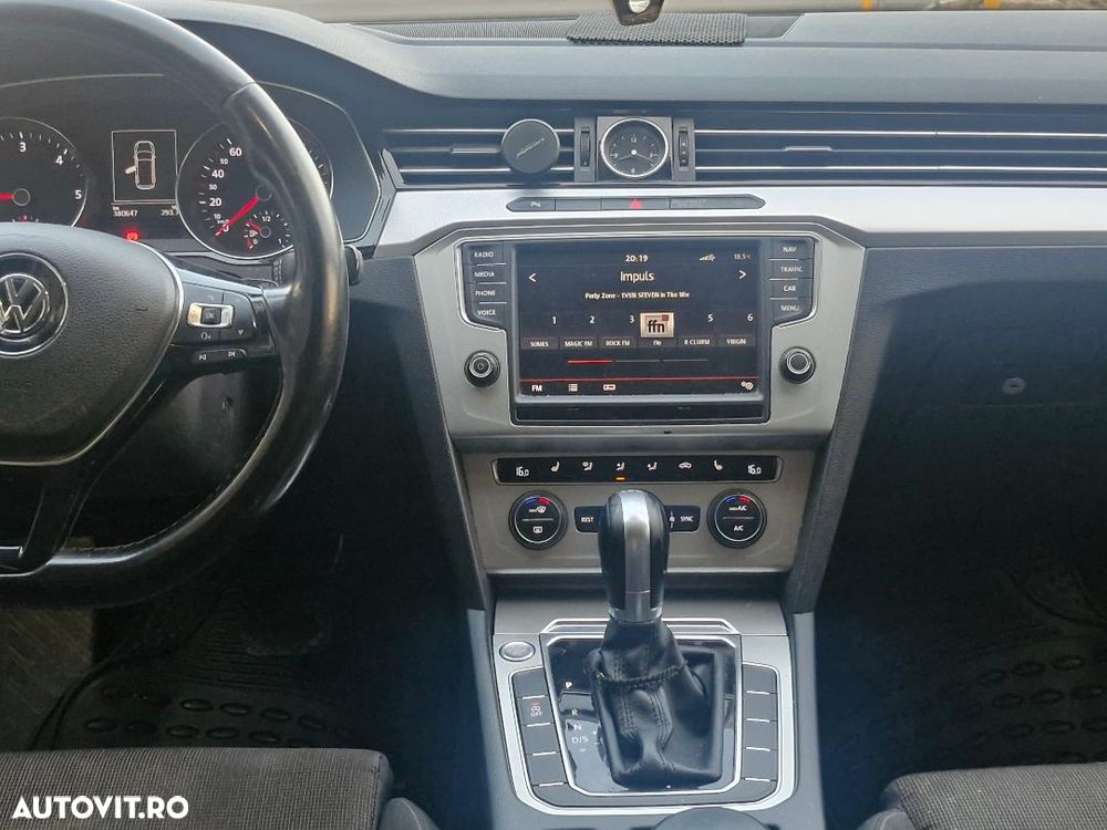 Volkswagen Passat - 5