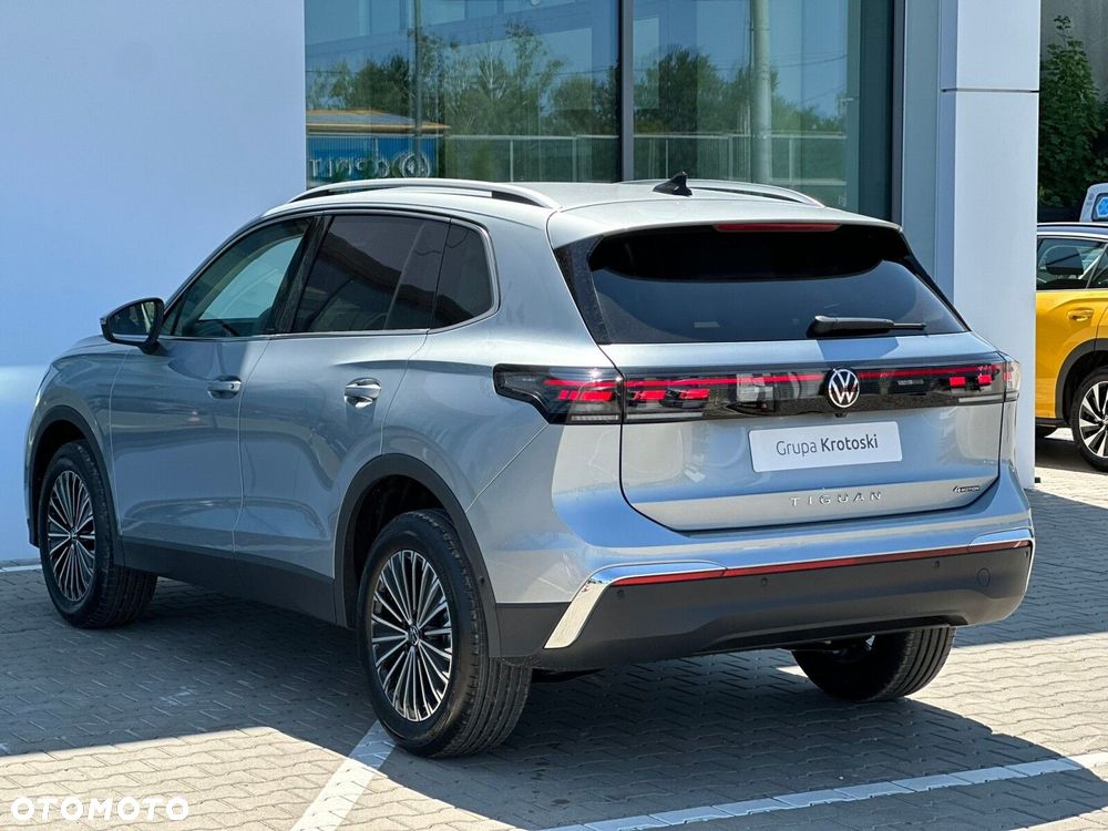 Volkswagen Tiguan 2.0 TDI 4Mot Elegance DSG - 8