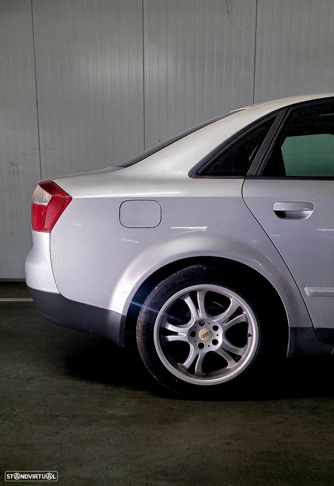 Audi A4 1.9 TDI m6 Sport - 12