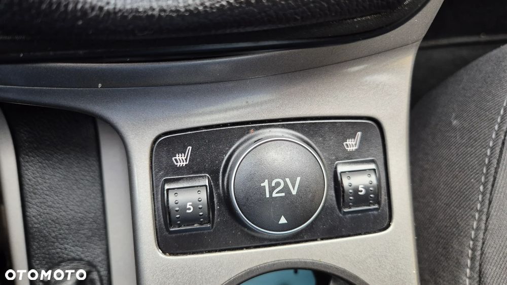 Ford Kuga 1.6 EcoBoost 2x4 Titanium - 26