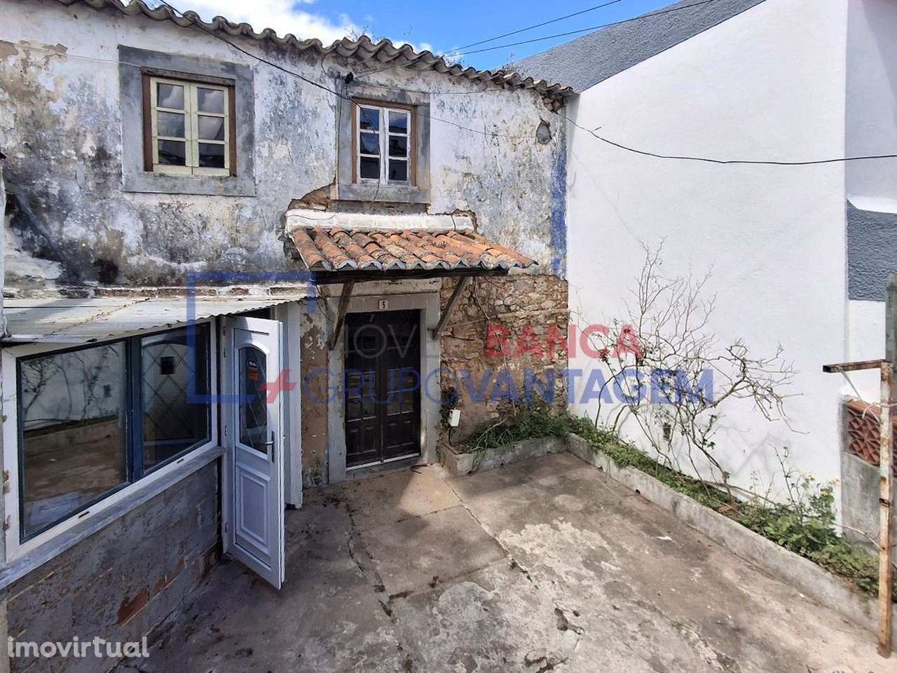 Moradia T3 e arrecadação para recuperar em A-da-Gorda - Óbidos - Grande imagem: 2/17