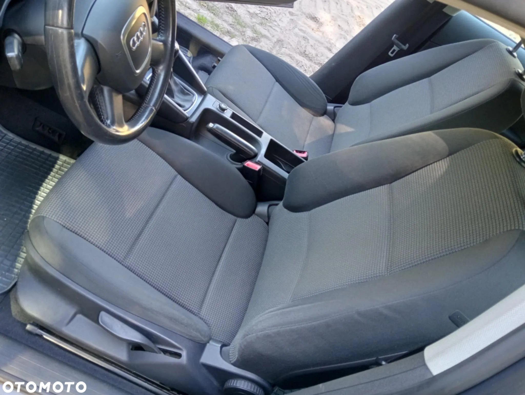 Audi A3 1.6 Ambiente - 2