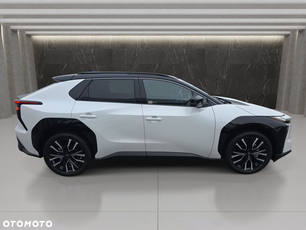 Toyota bZ4X 73.1kWh 4x4 Executive - 5