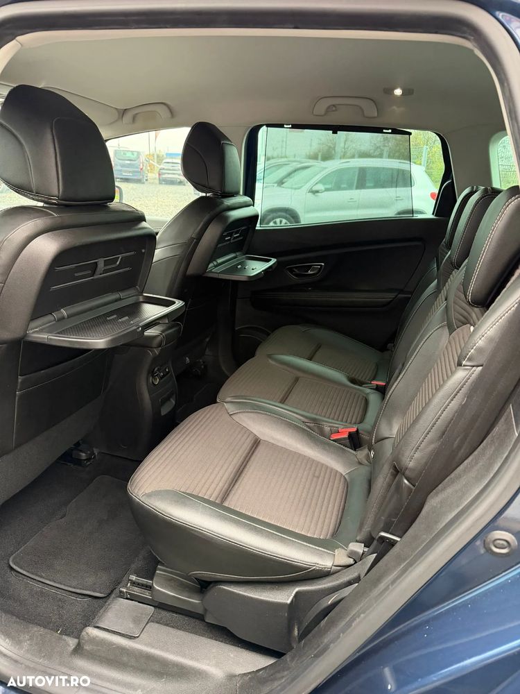 Renault Grand Scenic - 14