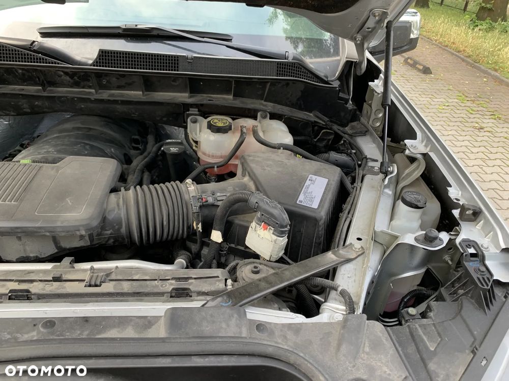 Chevrolet Silverado - 24