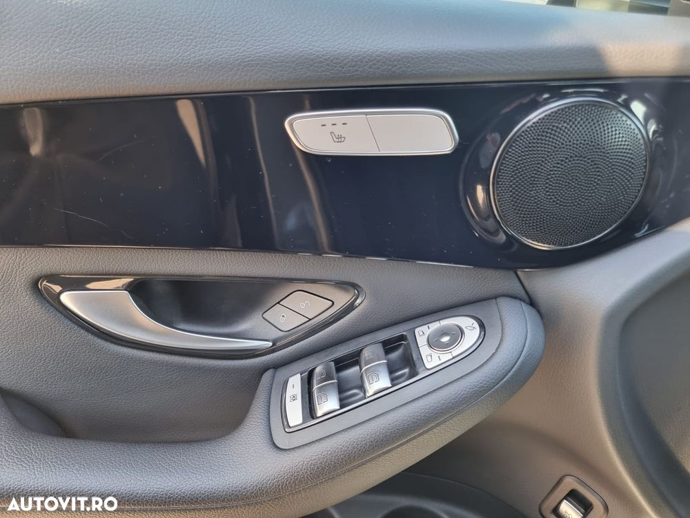 Mercedes-Benz GLC 300 de 4Matic 9G-TRONIC - 10