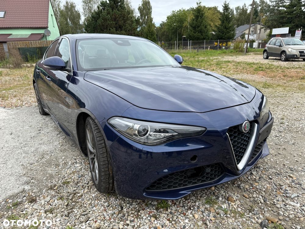 Alfa Romeo Giulia - 2