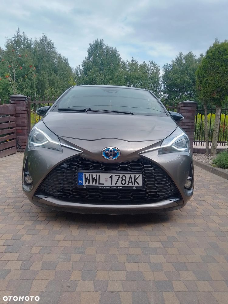 Toyota Yaris Hybrid 100 Selection Platinum - 3